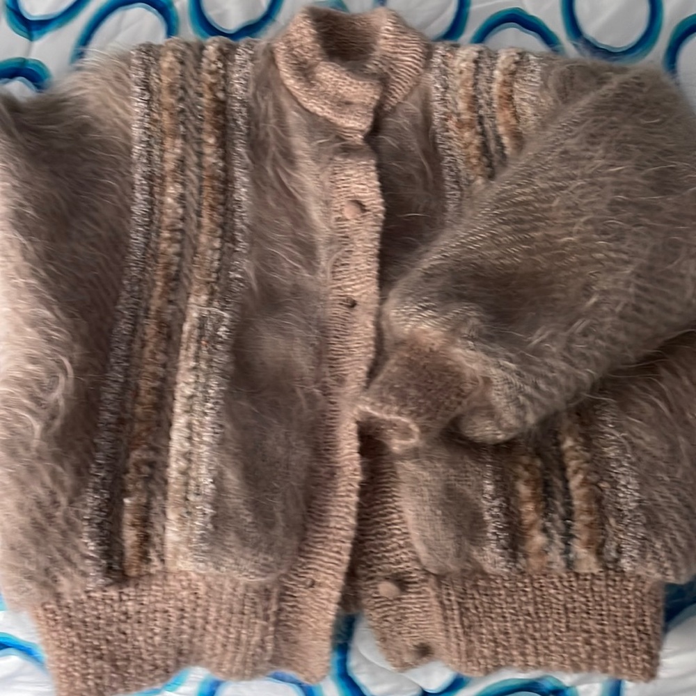 Designer Apres ski sweater / cardigan/ puffy style . Worn only once .